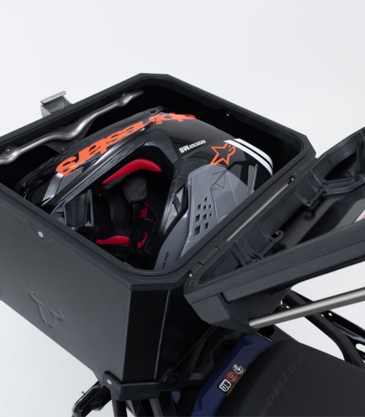 Maleta Superior con Soporte TRAX ADV Negra 38 L CFMOTO 450MT (23), 800MT-X (24) SW-MOTECH GPT.10.625.70001/B GPT.10.625.70001/B