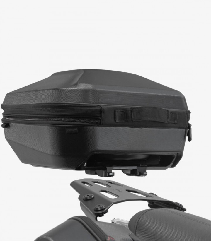 Topcase mit Träger URBAN ABS Schwarz 16-29 L Triumph Street Triple 675 ccm (12-16), 765 ccm R/RS/S/Moto2 Ed. (19-24) SW-MOTECH G
