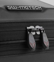 Maleta Superior con Soporte URBAN ABS Negro 16-29 L Triumph Street Triple 675 (12-16), Street Triple 765 (19-24) SW-MOTECH GP...