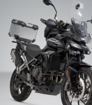 Maleta Superior con Soporte TRAX ADV Plateada 38 L Triumph Tiger 900 (19-23), Tiger 1200 (22), Tiger 850 Sport (21) SW-MOTECH...