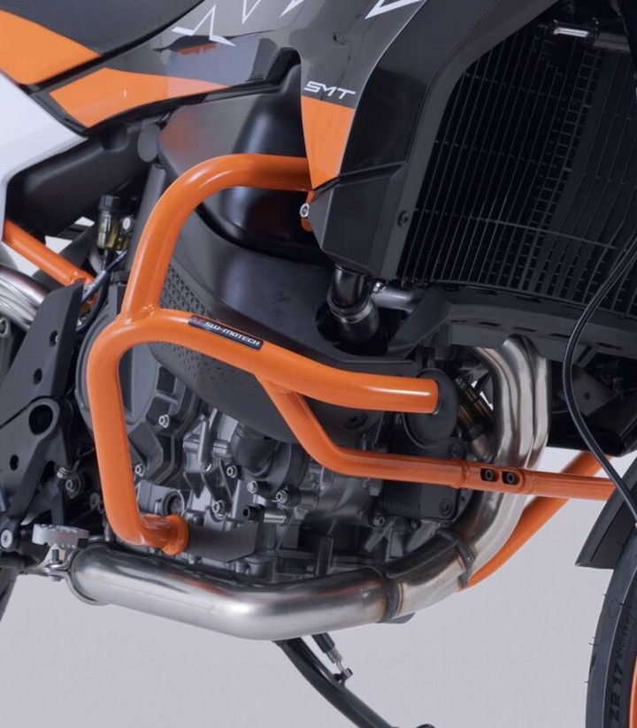 Defensas de Motor SW-MOTECH KTM 890 SM T (23) en Naranja SBL.04.918.10000/EB