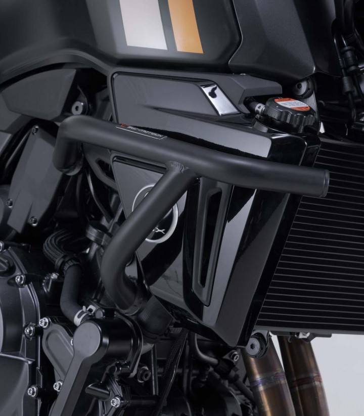 Defensas de Motor SW-MOTECH Suzuki GSX-8T / TT (25) en Negro SBL.05.031.10000/B