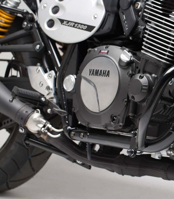 Defensas de Motor SW-MOTECH Yamaha XJR 1200 (95-99), XJR 1300 (98-16) en Negro SBL.06.343.10001/B