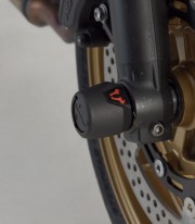 SW-MOTECH Slider Set for Front Axle Kawasaki Z650 / Ninja 650 (16-22), Z650 RS (21-23), Ninja 7 / Z7 Hybrid (23) STP.08.176.1080