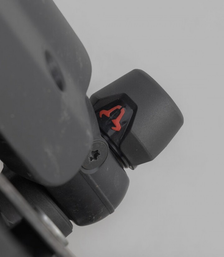 Topes Anticaída para Eje Delantero SW-MOTECH Harley-Davidson Pan America (21-24), Nightster (22-23) STP.18.176.10000/B