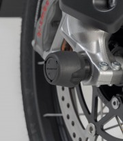 Topes Anticaída para Eje Trasero SW-MOTECH para Varios modelos de Suzuki, Honda y Triumph STP.05.176.10301/B
