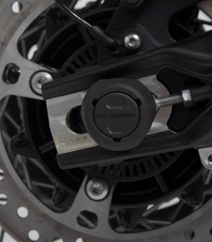 Topes Anticaída para Eje Trasero SW-MOTECH para Varios modelos de Triumph (10-25) STP.11.176.10101/B