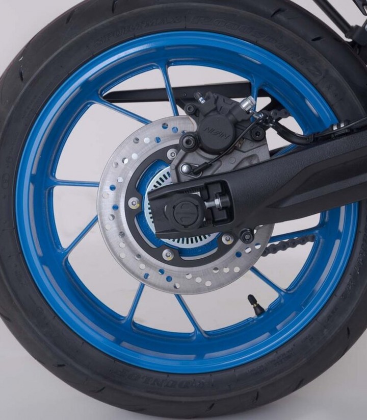 Topes Anticaída para Eje Trasero SW-MOTECH Suzuki GSX-8S / R (22), GSX-8T/TT (25) STP.05.176.10600/B