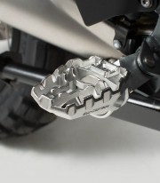 SW-MOTECH EVO Footpegs with Adapters for Varios modelos de Honda, Triumph, BMW, Moto Guzzi y VOGE FRS.01.112.10401
