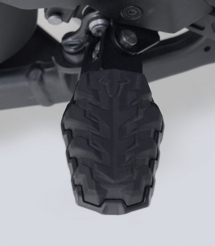 Reposapiés EVO con Adaptadores SW-MOTECH para Varios modelos de Suzuki, BMW, Aprilia y Kawasaki FRS.05.112.10002/B