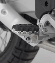SW-MOTECH EVO Footpegs with Adapters for Yamaha Ténéré 700 (19-24) FRS.06.112.10201