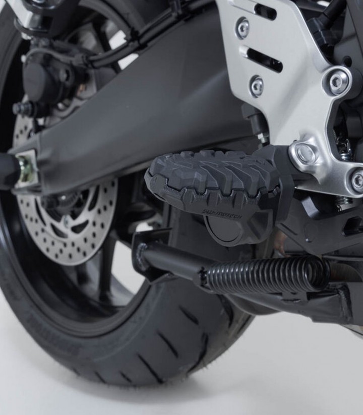 Reposapiés EVO con Adaptadores SW-MOTECH para Yamaha Tracer 9 (24) FRS.06.112.10400/B