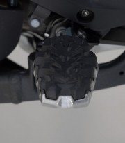 Reposapiés EVO con Adaptadores SW-MOTECH para BMW R1200GS (12-18), R1250GS (18-24), R1300GS (23-25) FRS.07.112.10302