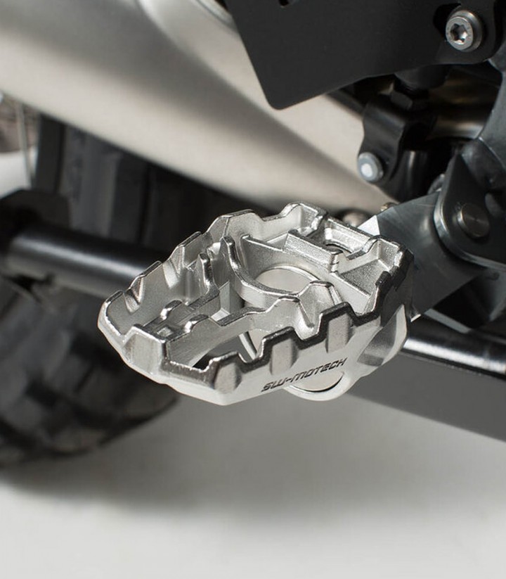 Reposapiés EVO con Adaptadores SW-MOTECH para BMW R1100GS (93-99), R1150GS (98-04), R1200GS (04-13) FRS.07.112.10501
