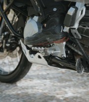 Reposapiés EVO con Adaptadores SW-MOTECH para Varios modelos de BMW y Triumph FRS.11.112.10001