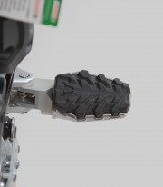 SW-MOTECH EVO Footpegs with Adapters for Varios modelos de Triumph Tiger y Scrambler FRS.11.112.10103