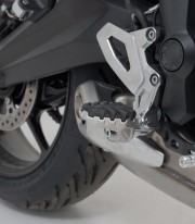SW-MOTECH EVO Footpegs with Adapters for Triumph Tiger Sport 660 (21-24), Yamaha Tracer 700 / 7 (16-25) FRS.11.112.10500