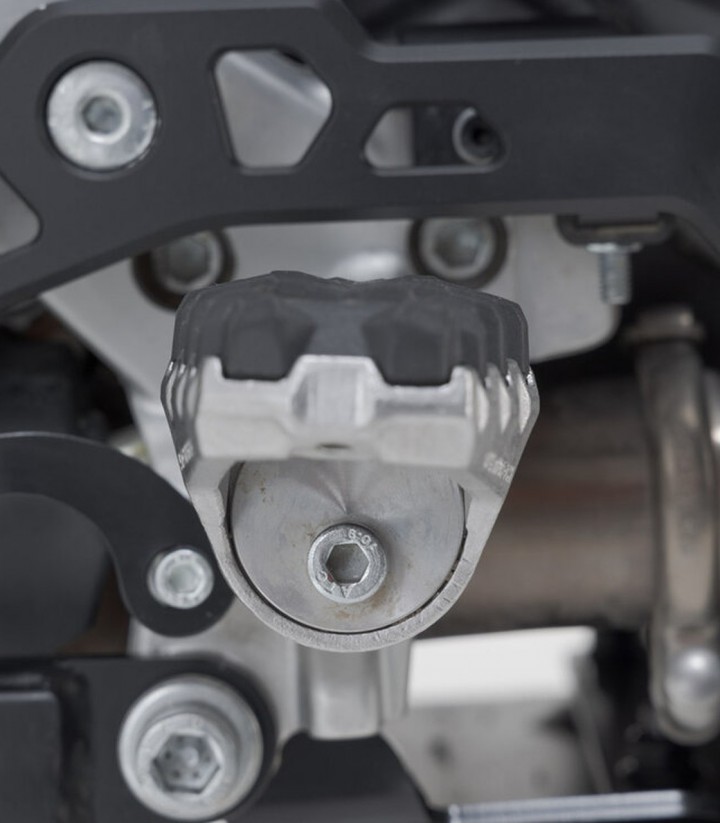 Reposapiés EVO con Adaptadores SW-MOTECH para Ducati Multistrada V2 (21-24), Multistrada V4 (20-24), DesertX (22-23) FRS.22.112.