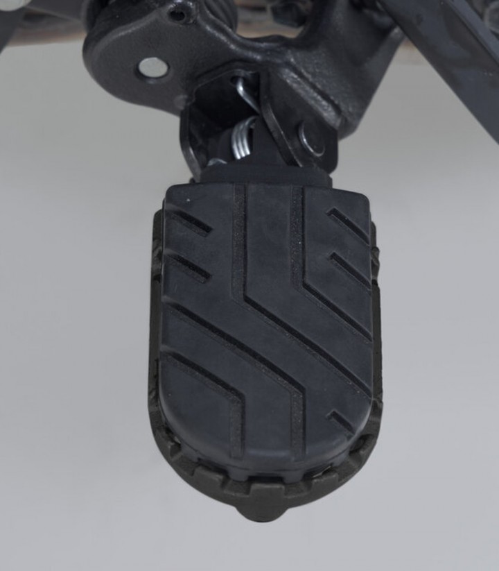 Reposapiés ION con Adaptadores SW-MOTECH para Suzuki V-Strom 800 / DE (22) FRS.05.011.10200/B