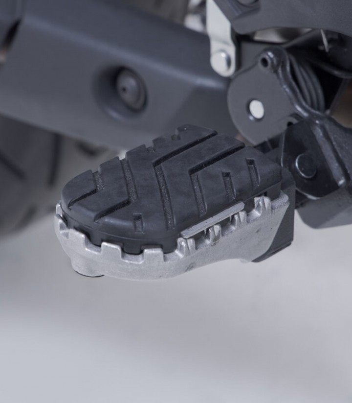 Reposapiés ION con Adaptadores SW-MOTECH para Suzuki V-Strom 800 / DE (22) FRS.05.011.10200/S