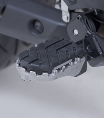 SW-MOTECH ION Footpegs with Adapters for Suzuki V-Strom 800 (22) FRS.05.011.10200/S