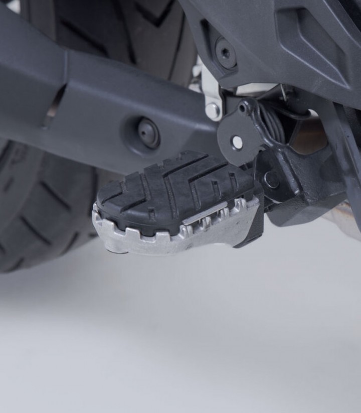 Reposapiés ION con Adaptadores SW-MOTECH para Suzuki V-Strom 800 / DE (22) FRS.05.011.10200/S