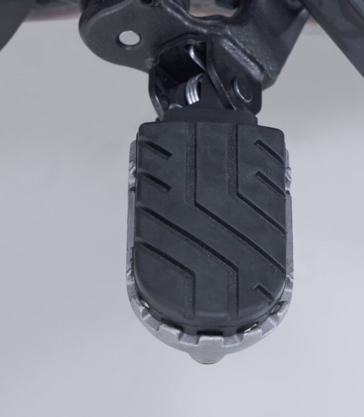 Reposapiés ION con Adaptadores SW-MOTECH para Suzuki V-Strom 800 / DE (22) FRS.05.011.10200/S