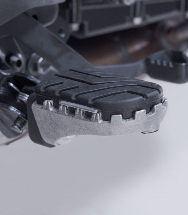 Reposapiés ION con Adaptadores SW-MOTECH para Suzuki V-Strom 800 / DE (22) FRS.05.011.10200/S
