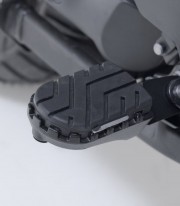 SW-MOTECH ION Footpegs with Adapters for Yamaha XT660R / X (04-16), XT660Z Ténéré (07-16), XT1200Z Super Ténéré (16) FRS.06.011.