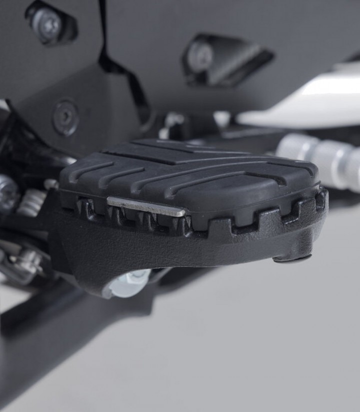 Reposapiés ION con Adaptadores SW-MOTECH para Yamaha XT660R / X (04-16), XT660Z Ténéré (07-16), XT1200Z Super Ténéré (16) FRS.06