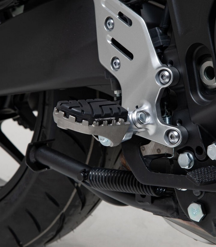 Fußrasten ION mit Adaptern SW-MOTECH für Yamaha Tracer 9 (20-24) FRS.06.011.10300/S