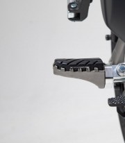Reposapiés ION con Adaptadores SW-MOTECH para Yamaha Tracer 9 (20-24) FRS.06.011.10300/S