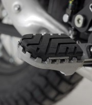 SW-MOTECH ION Footpegs with Adapters for Varios modelos de BMW y Royal Enfield FRS.07.011.10602/S