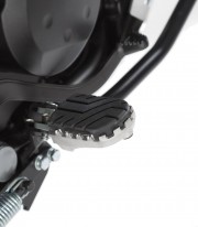 Reposapiés ION con Adaptadores SW-MOTECH para Kawasaki KLR650 (01-23) FRS.08.011.10201/S