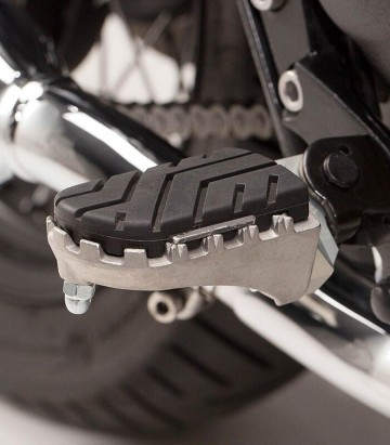 SW-MOTECH ION Footpegs with Adapters for Triumph Bonneville (04-16), Scrambler (05-16) FRS.11.011.10201/S
