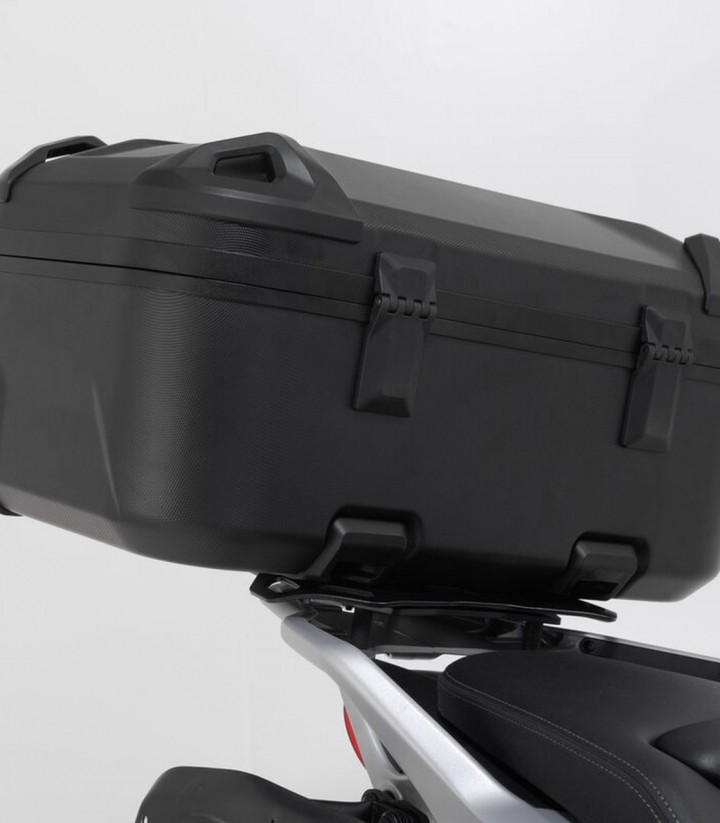 Maleta Superior con Soporte DUSC Negro 55 L Moto-Guzzi V85 TT (24) SW-MOTECH GPT.17.632.66000/B