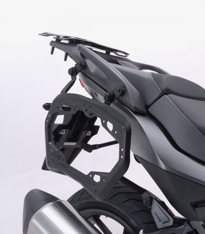 Seitenkoffer mit Träger TRAX ADV Silber 37 L Honda NT1100A / NT1100D (DCT) (21, 24), NT1100DE (DCT+ES) (24) SW-MOTECH KFT.01.052