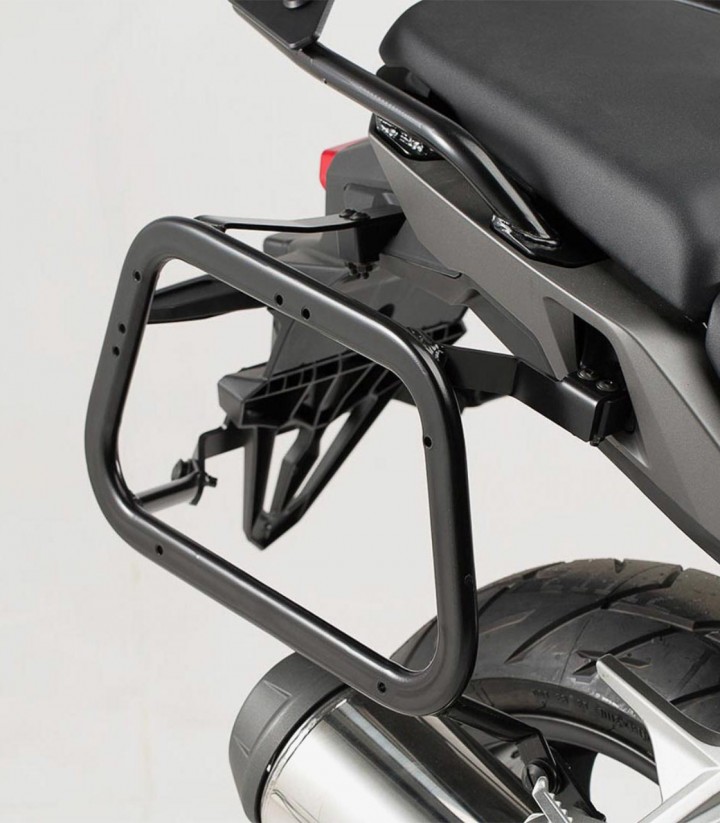 Maletas Laterales con Soporte TRAX ADV Plateadas 37 L Honda VFR800X Crossrunner (15-16) SW-MOTECH KFT.01.548.70000/S KFT.01.5...