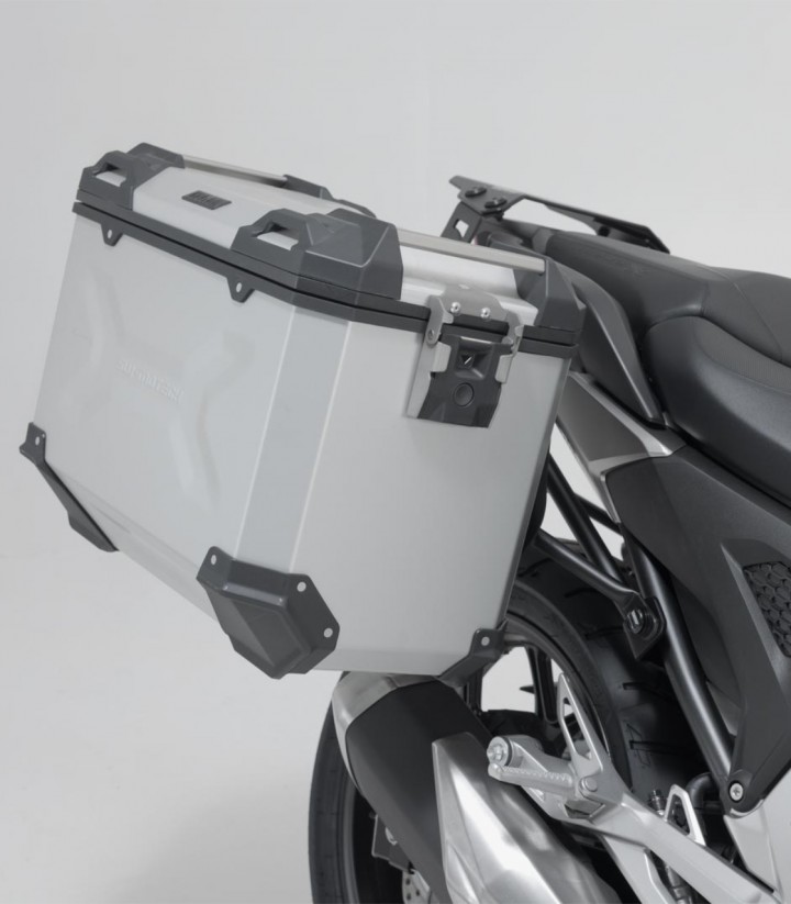 Maletas Laterales con Soporte TRAX ADV Plateadas 37 L Honda NC750XA/XD (20-24) SW-MOTECH KFT.01.841.70000/S KFT.01.841.70000/S