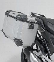 Maletas Laterales con Soporte TRAX ADV Plateadas 37 L Honda NC750XA/XD (20-24) SW-MOTECH KFT.01.841.70000/S KFT.01.841.70000/S