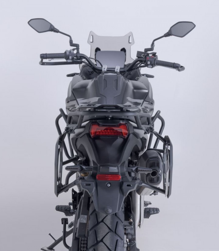 Maletas Laterales con Soporte TRAX ADV Negras 45/37 L VOGE DS625X (24) SW-MOTECH KFT.02.060.70000/B KFT.02.060.70000/B