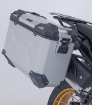 Maletas Laterales con Soporte TRAX ADV Plateadas 45/37 L VOGE DS625X (24) SW-MOTECH KFT.02.060.70000/S KFT.02.060.70000/S