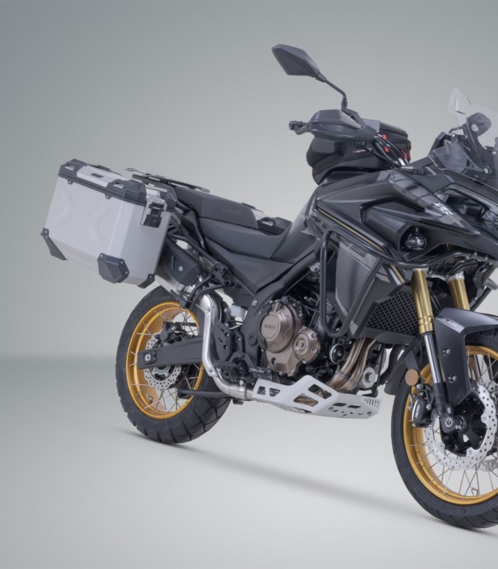 SW-MOTECH 45/37 L TRAX ADV Side Cases with Carrier for VOGE DS625X (24) Silver KFT.02.060.70000/S KFT.02.060.70000/S