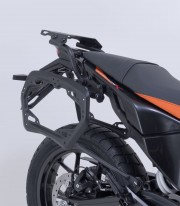 Maletas Laterales con Soporte TRAX ADV Plateadas 37 L KTM 125/390 Enduro R/SMC R, 250/390 Adventure (25) SW-MOTECH KFT.04.417...