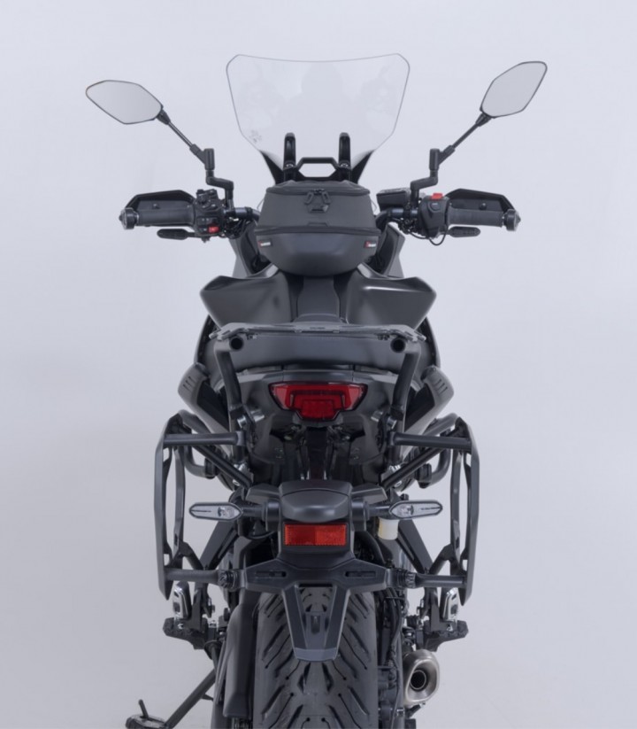 Maletas Laterales con Soporte TRAX ADV Negras 37 L Yamaha Tracer 7 (25) SW-MOTECH KFT.06.020.70000/B KFT.06.020.70000/B