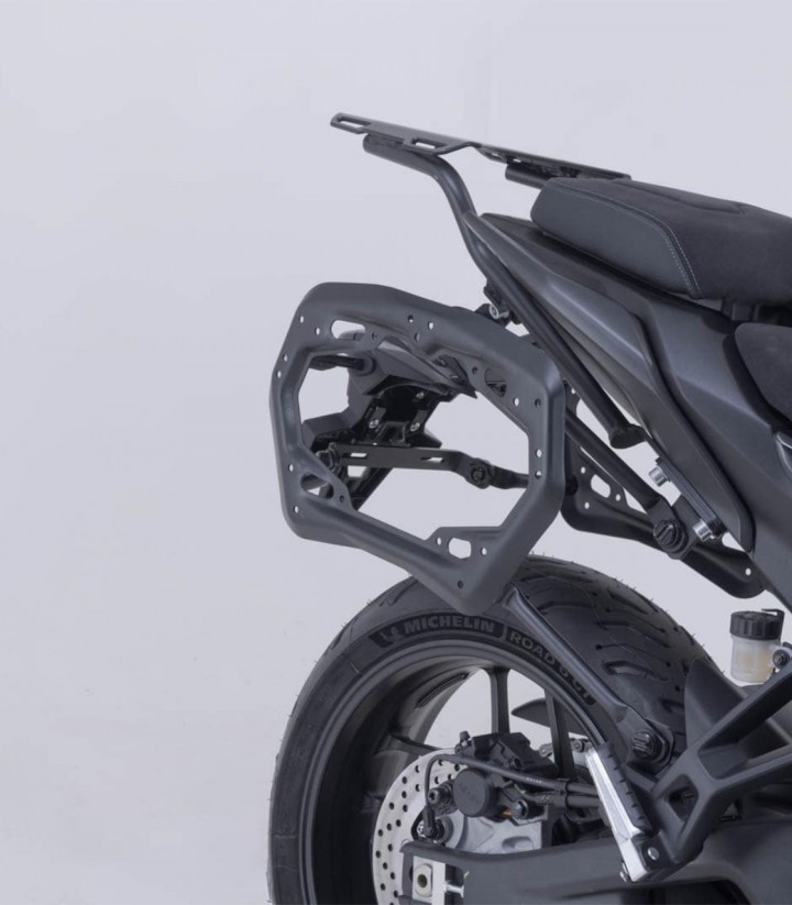 Maletas Laterales con Soporte TRAX ADV Plateadas 37 L Yamaha Tracer 7 (25) SW-MOTECH KFT.06.020.70000/S KFT.06.020.70000/S