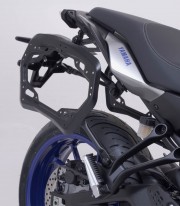 Maletas Laterales con Soporte TRAX ADV Plateadas 45 L Yamaha MT-07 Tracer (16-25) SW-MOTECH KFT.06.593.70101/S KFT.06.593.701...