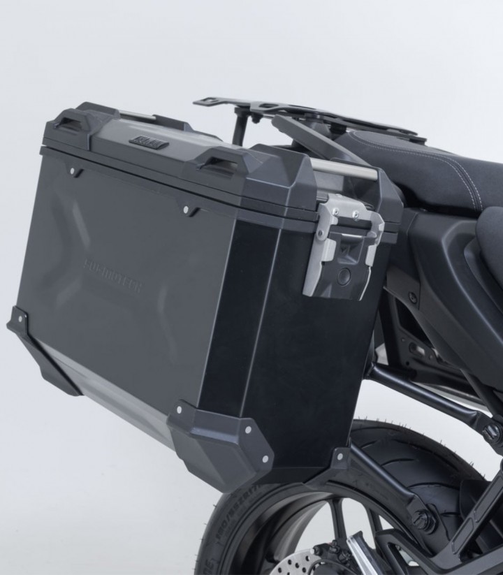 Maletas Laterales con Soporte TRAX ADV Negras 37 L Yamaha Tracer 9 (24) SW-MOTECH KFT.06.597.70000/B KFT.06.597.70000/B