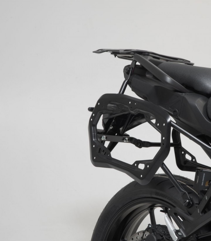 Seitenkoffer mit Träger TRAX ADV Schwarz 45 L Yamaha Tracer 9 (20-24) SW-MOTECH KFT.06.921.70100/B