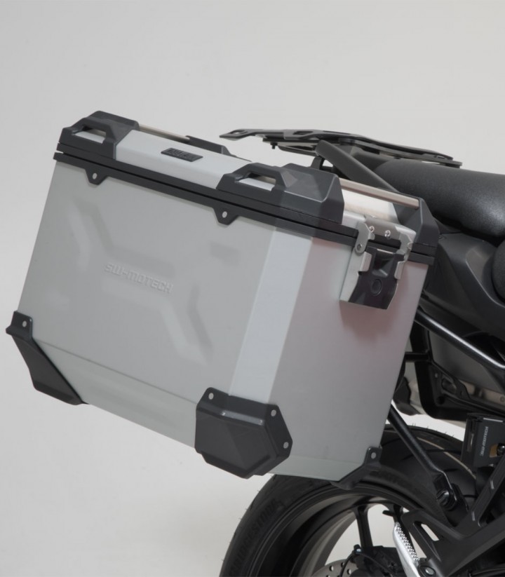 Maletas Laterales con Soporte TRAX ADV Plateadas 45 L Yamaha Tracer 9 (20-24) SW-MOTECH KFT.06.921.70100/S KFT.06.921.70100/S